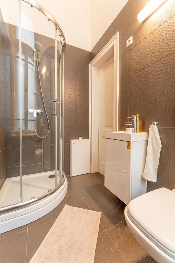Matilda Luxury Suite Apartment Boedapest Buitenkant foto